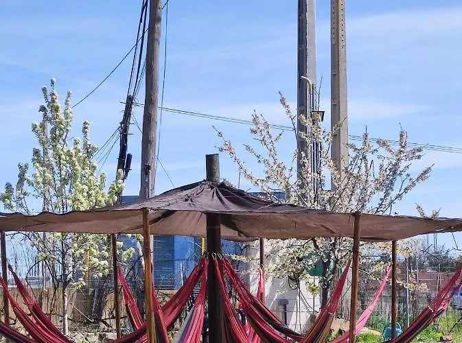 La Casa Del Camino Хостел